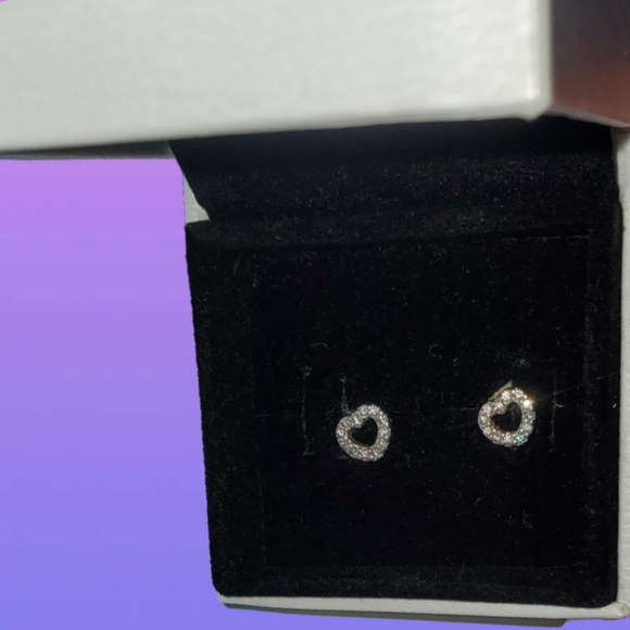 Pandora Open Heart Stud Earrings - Picture 5 of 7